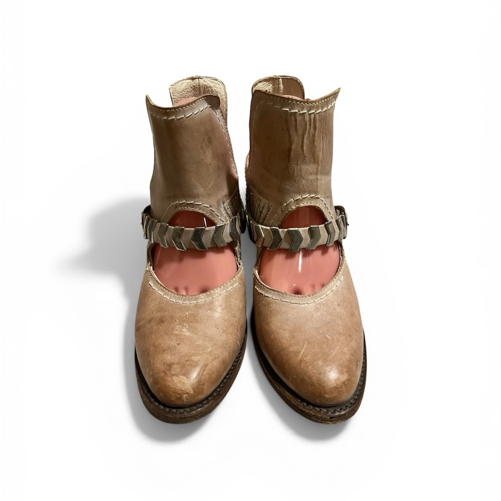 Freebird by Steven Blade Boots with Harness Strap GUC Size 9